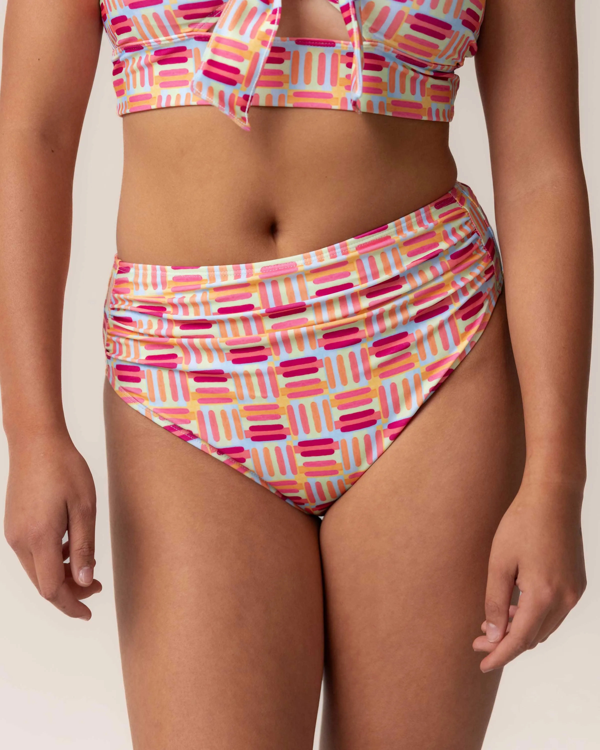 Vera High Leg Ruched Bottom